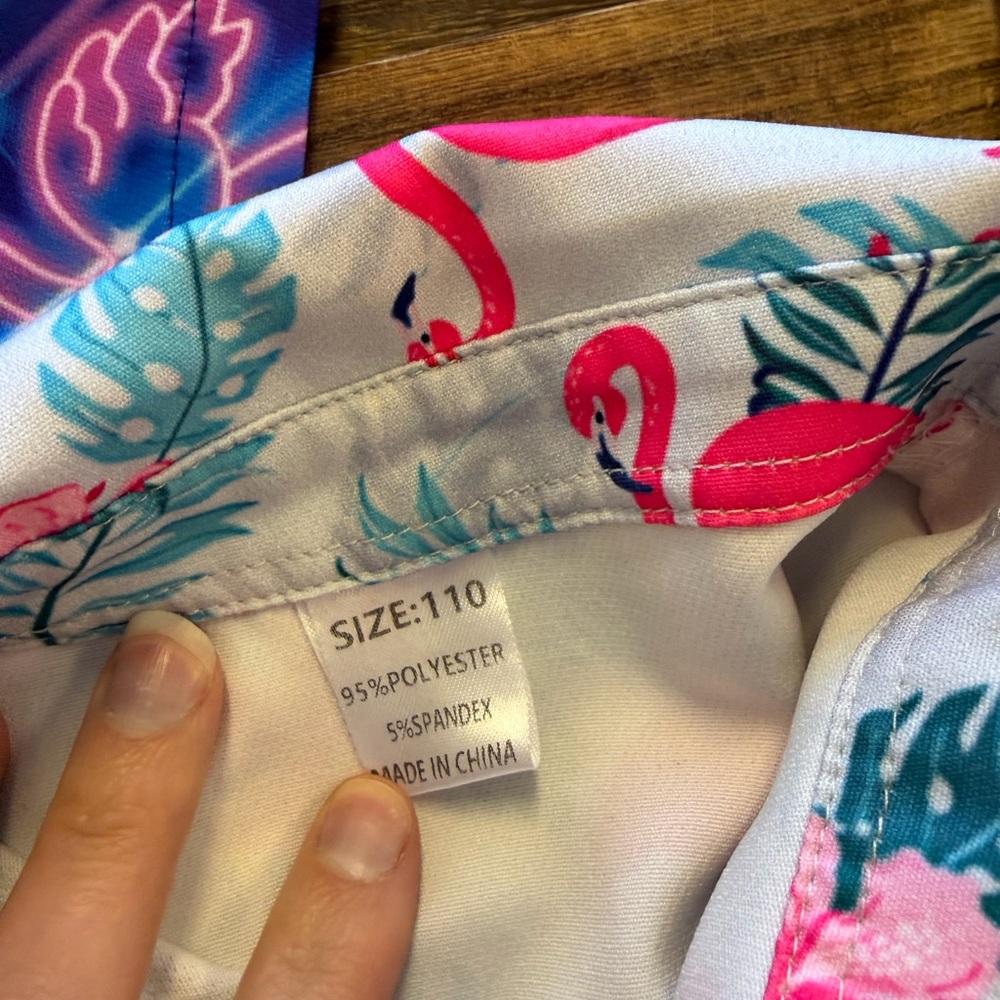 Kids Tropical Flamingo & Neon Lights Short-Sleeve Button Down Shirts - Size 5/6 - Picture 2 of 6